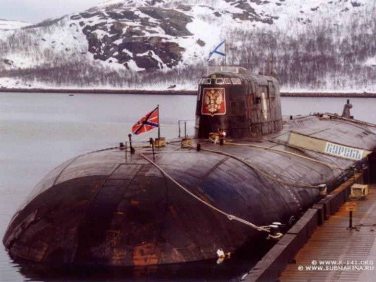 Ποιος βύθισε το ρωσικό υποβρύχιο Κούρσκ; Tα αναπάντητα ερωτήματα και οι θεωρίες… (βίντεο)